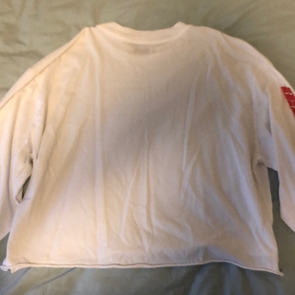 Aritzia TNA cropped long sleeve - Picture 5 of 5